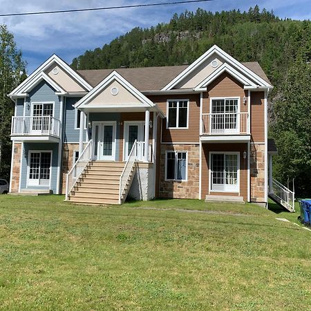 Condo Mont-Edouard LʼAnse-Saint-Jean Esterno foto