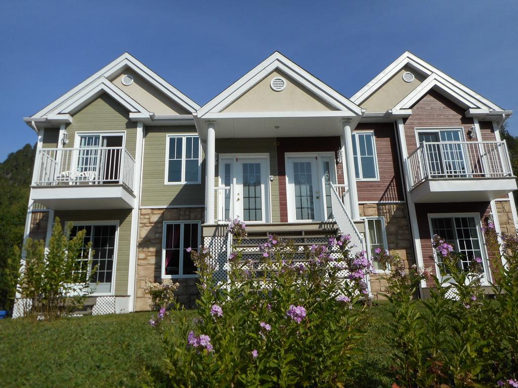 Condo Mont-Edouard LʼAnse-Saint-Jean Esterno foto